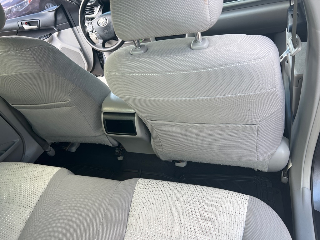 Toyota Camry 4dr Sdn I4 Auto XLE (Natl) 2013 Toyota Camry 4dr Sdn I4 Auto XLE (Natl) 2013