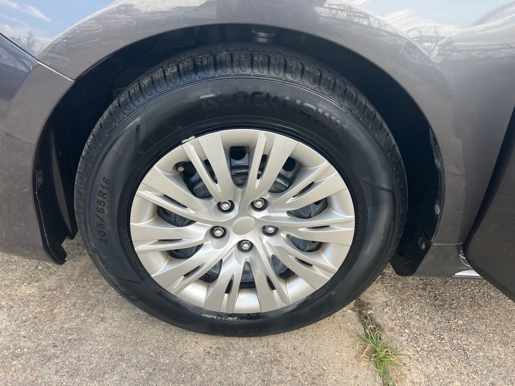 Toyota Camry 4dr Sdn I4 Auto XLE (Natl) 2013 Toyota Camry 4dr Sdn I4 Auto XLE (Natl) 2013