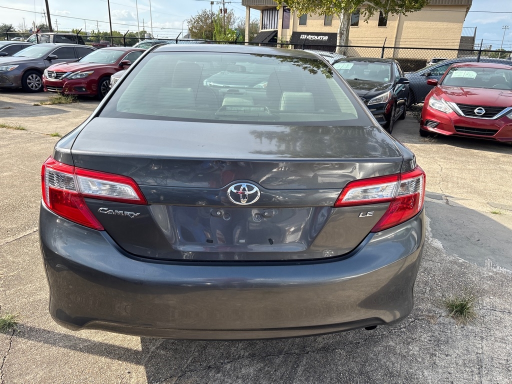 Toyota Camry 4dr Sdn I4 Auto XLE (Natl) 2013 Toyota Camry 4dr Sdn I4 Auto XLE (Natl) 2013