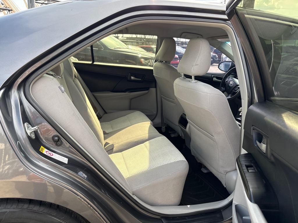 Toyota Camry 4dr Sdn I4 Auto XLE (Natl) 2013 Toyota Camry 4dr Sdn I4 Auto XLE (Natl) 2013