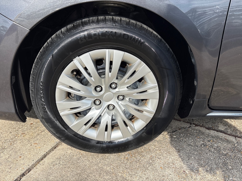 Toyota Camry 4dr Sdn I4 Auto XLE (Natl) 2013 Toyota Camry 4dr Sdn I4 Auto XLE (Natl) 2013