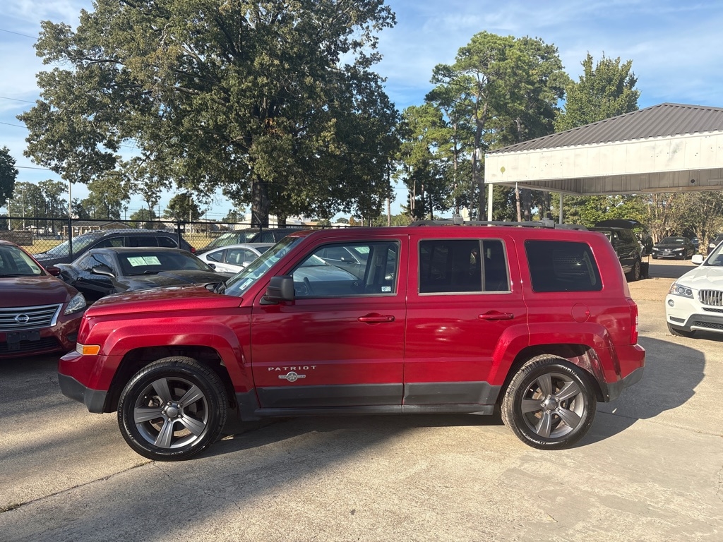 Jeep Patriot FWD 4dr Latitude 2013 Jeep Patriot FWD 4dr Latitude 2013