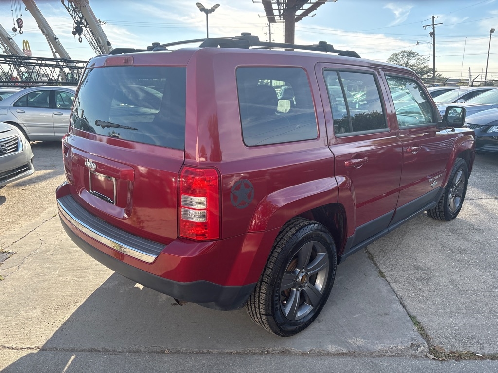 Jeep Patriot FWD 4dr Latitude 2013 Jeep Patriot FWD 4dr Latitude 2013