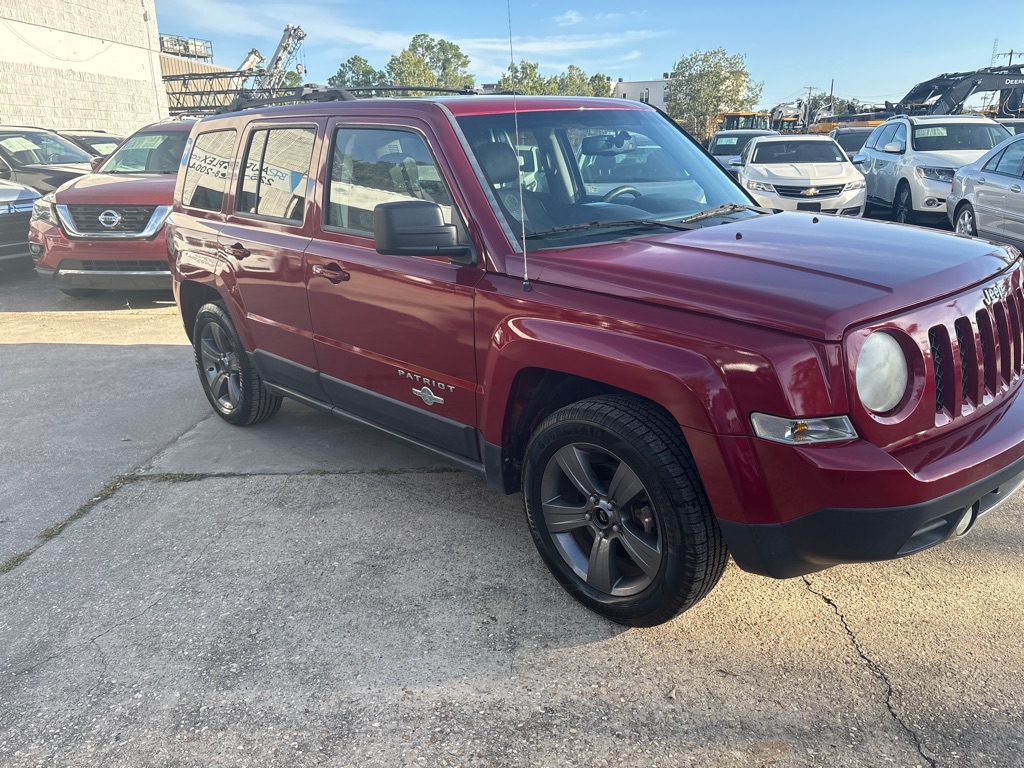Jeep Patriot FWD 4dr Latitude 2013 Jeep Patriot FWD 4dr Latitude 2013