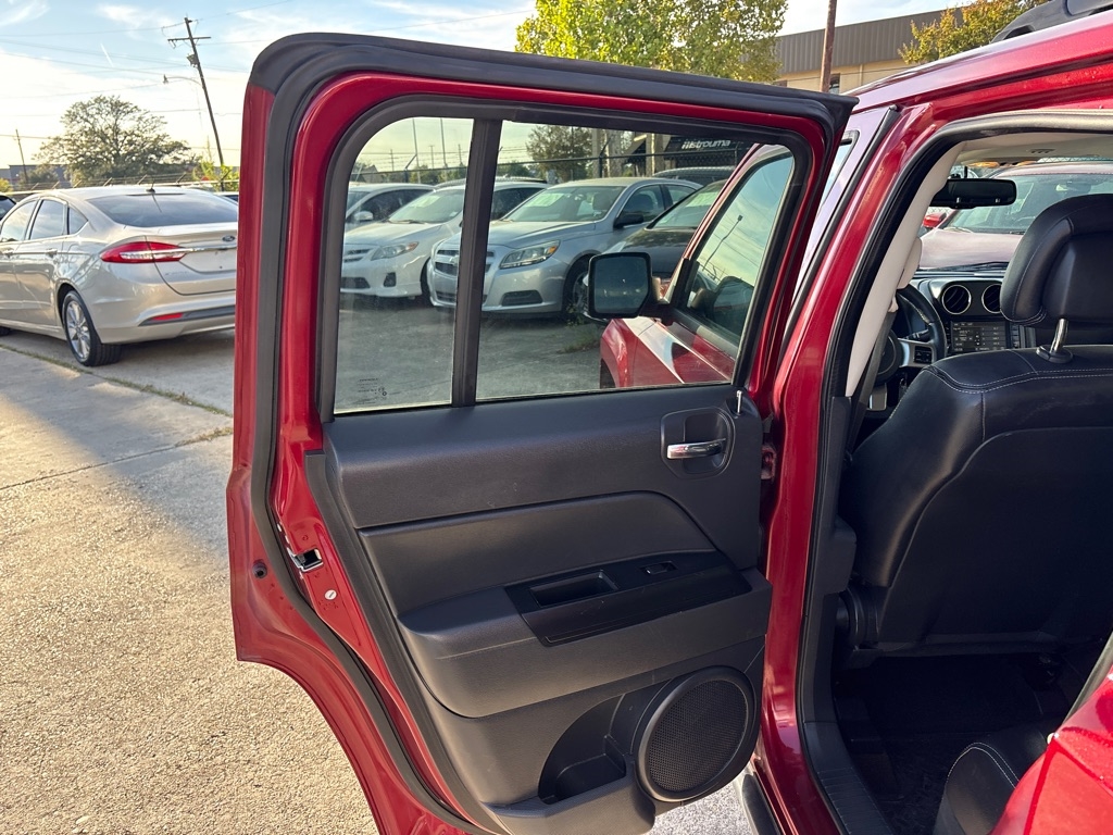 Jeep Patriot FWD 4dr Latitude 2013 Jeep Patriot FWD 4dr Latitude 2013
