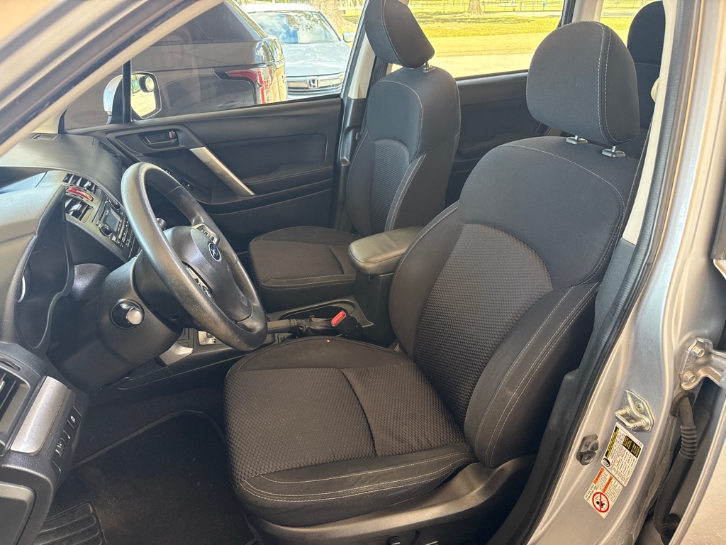 Subaru Forester 4dr CVT 2.5i Premium PZEV 2015 Subaru Forester 4dr CVT 2.5i Premium PZEV 2015