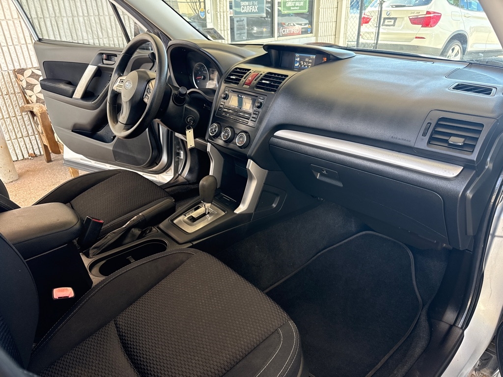 Subaru Forester 4dr CVT 2.5i Premium PZEV 2015 Subaru Forester 4dr CVT 2.5i Premium PZEV 2015