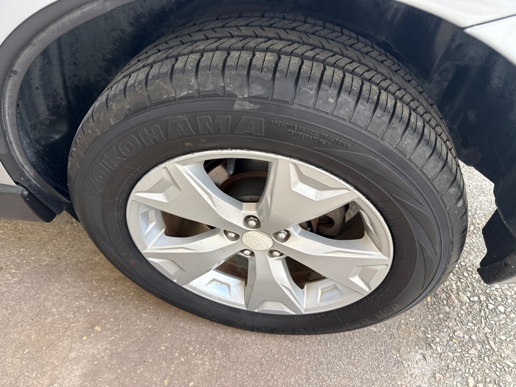 Subaru Forester 4dr CVT 2.5i Premium PZEV 2015 Subaru Forester 4dr CVT 2.5i Premium PZEV 2015