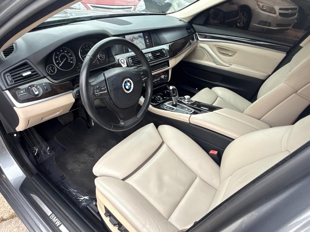 BMW 5 Series 4dr Sdn 535i RWD 2012