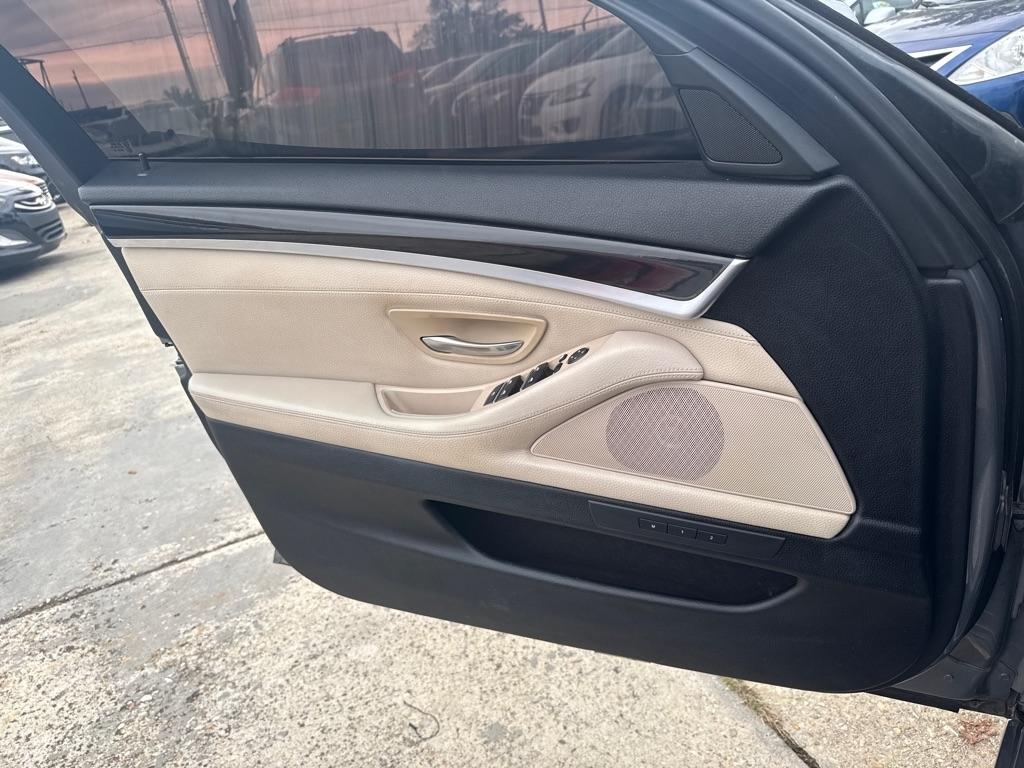 BMW 5 Series 4dr Sdn 535i RWD 2012