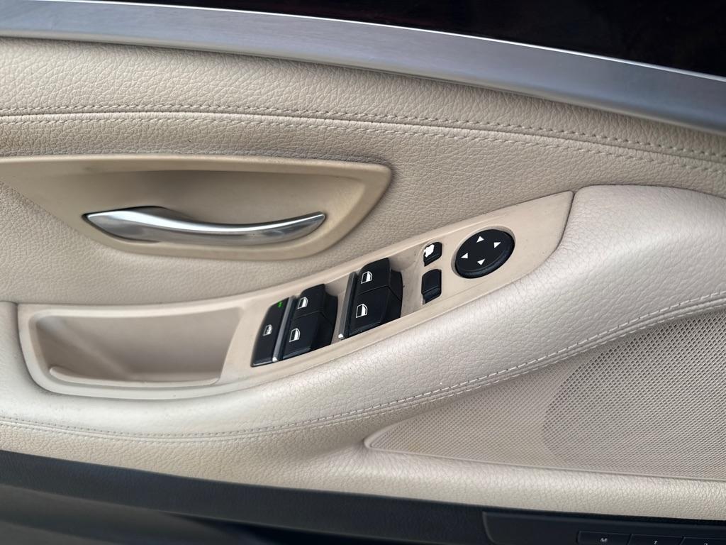 BMW 5 Series 4dr Sdn 535i RWD 2012