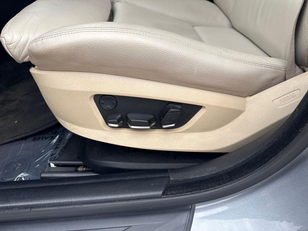 BMW 5 Series 4dr Sdn 535i RWD 2012