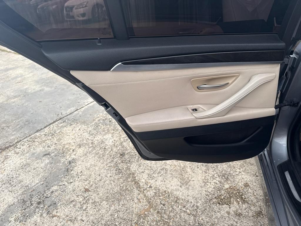 BMW 5 Series 4dr Sdn 535i RWD 2012