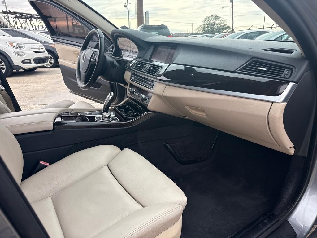 BMW 5 Series 4dr Sdn 535i RWD 2012