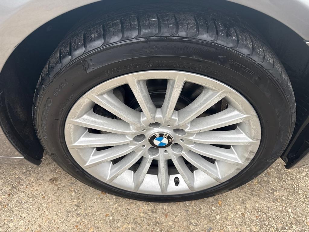 BMW 5 Series 4dr Sdn 535i RWD 2012