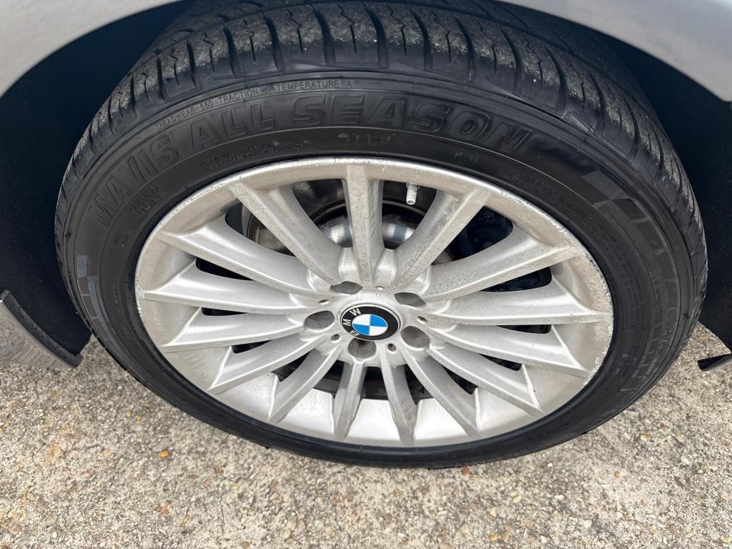 BMW 5 Series 4dr Sdn 535i RWD 2012