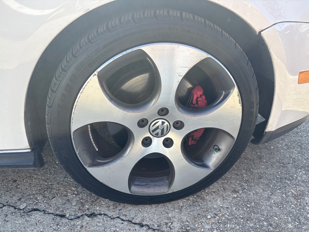 Volkswagen GTI 2dr HB DSG PZEV 2009