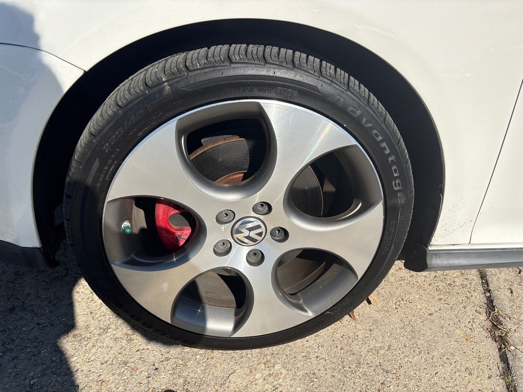 Volkswagen GTI 2dr HB DSG PZEV 2009