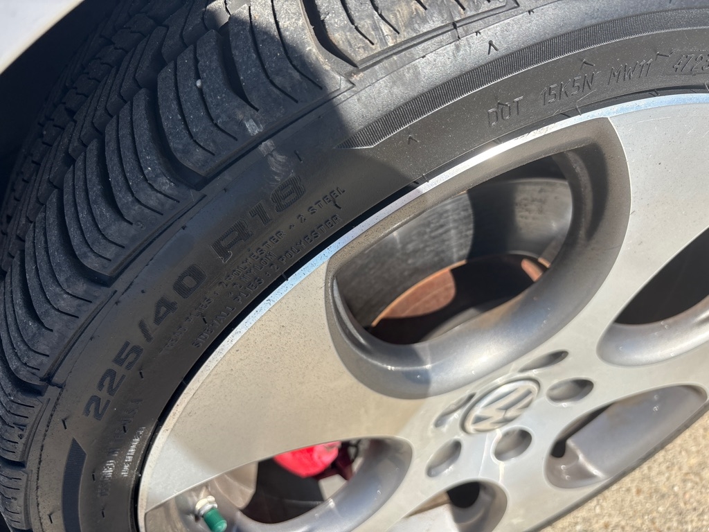 Volkswagen GTI 2dr HB DSG PZEV 2009