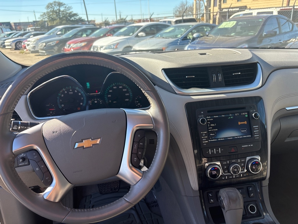 Chevrolet Traverse FWD 4dr LT w/2LT 2017