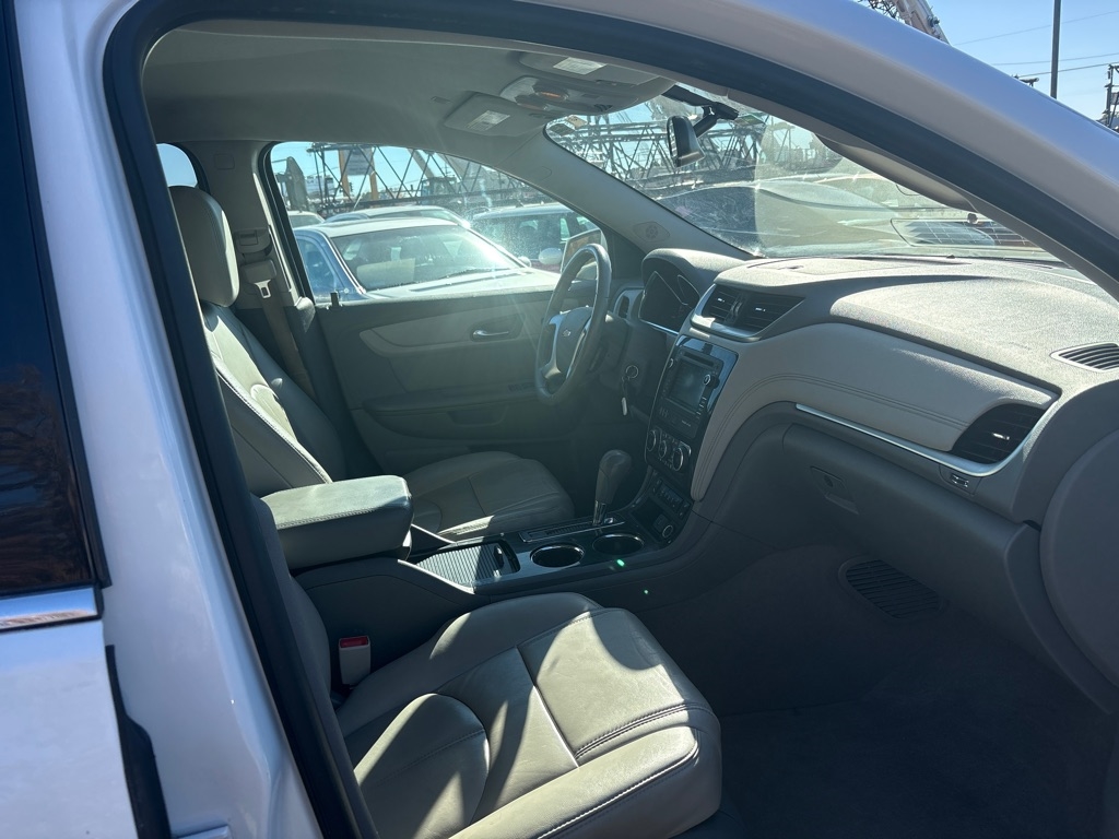 Chevrolet Traverse FWD 4dr LT w/2LT 2017