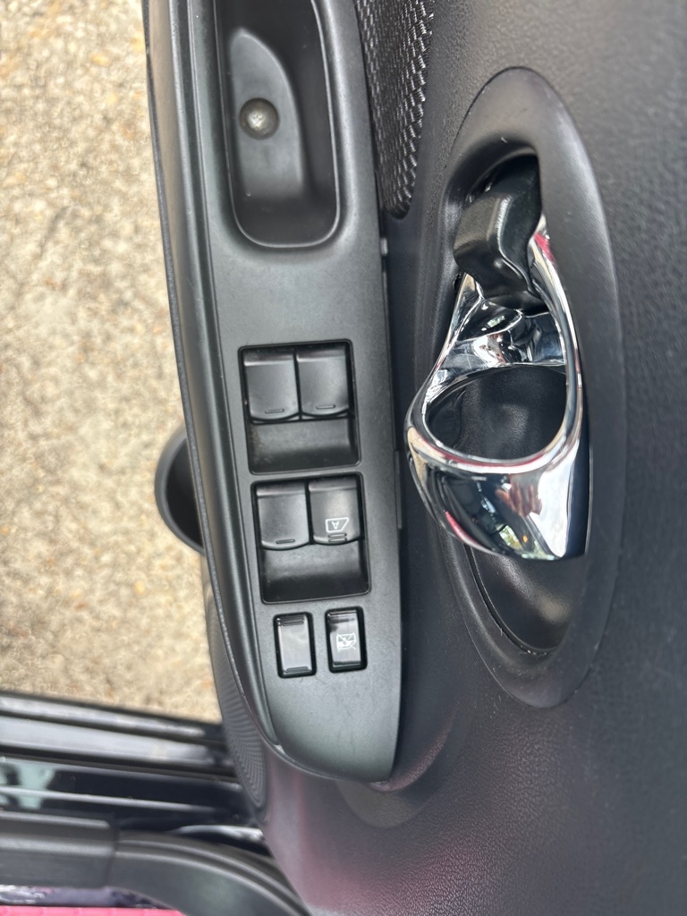 Nissan Versa Sedan SV CVT 2019