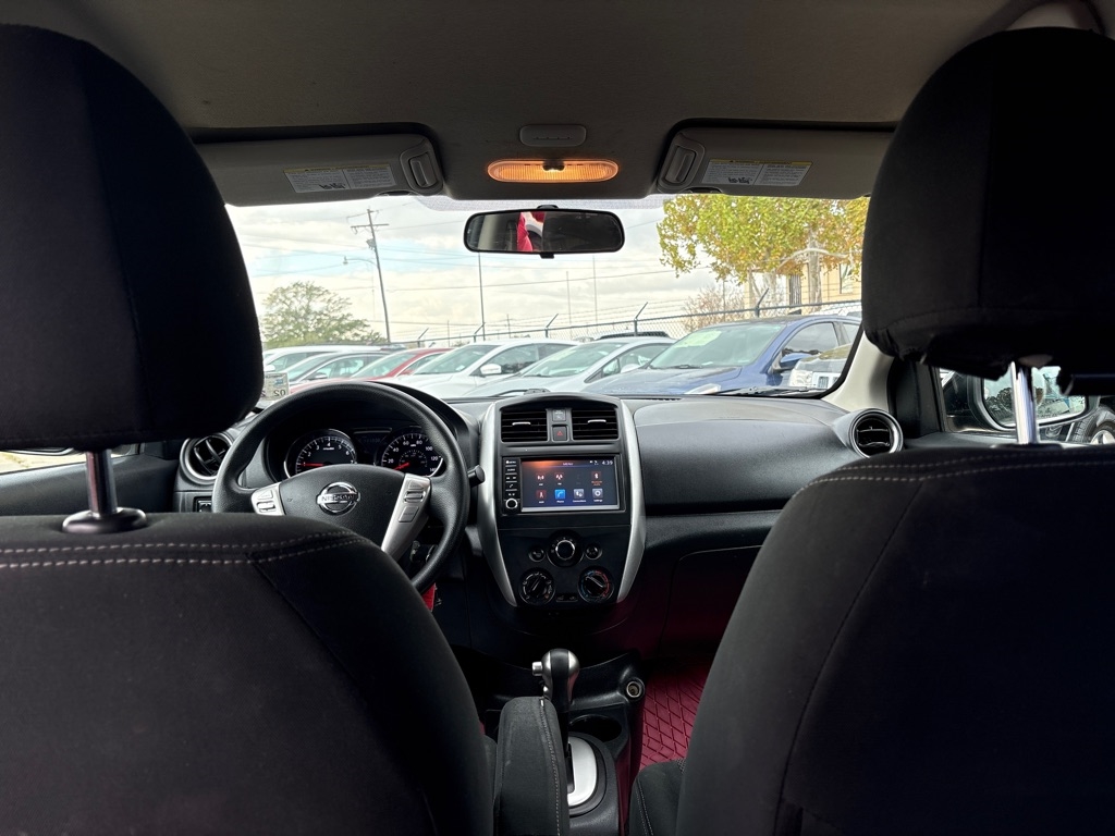 Nissan Versa Sedan SV CVT 2019