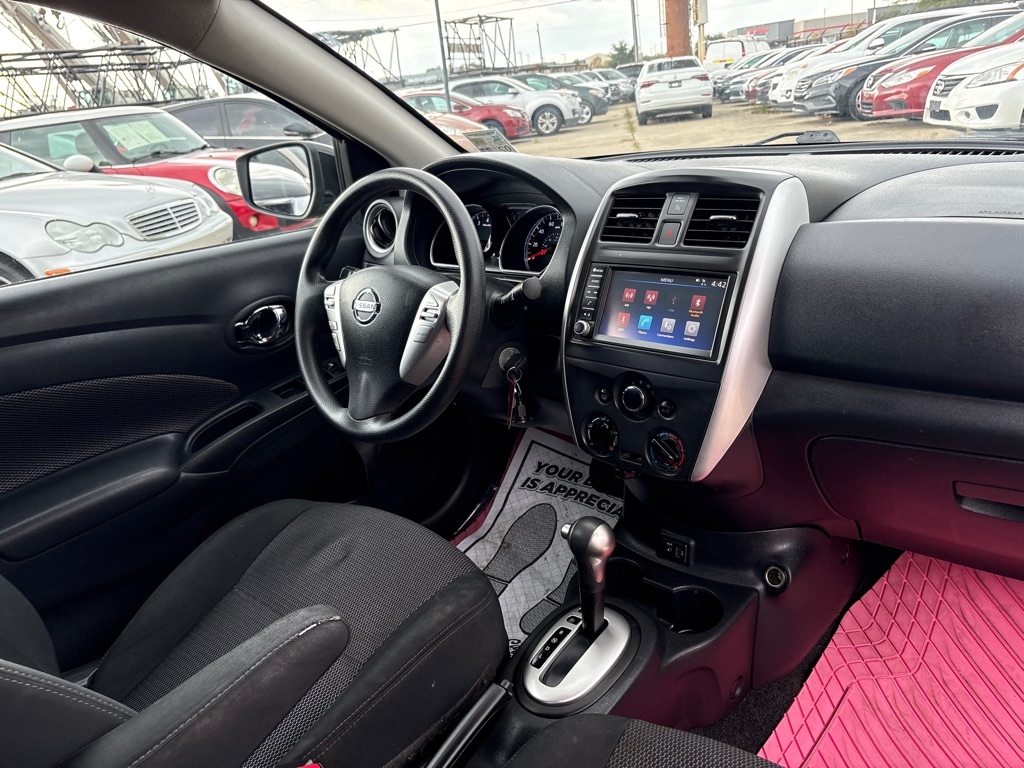 Nissan Versa Sedan SV CVT 2019