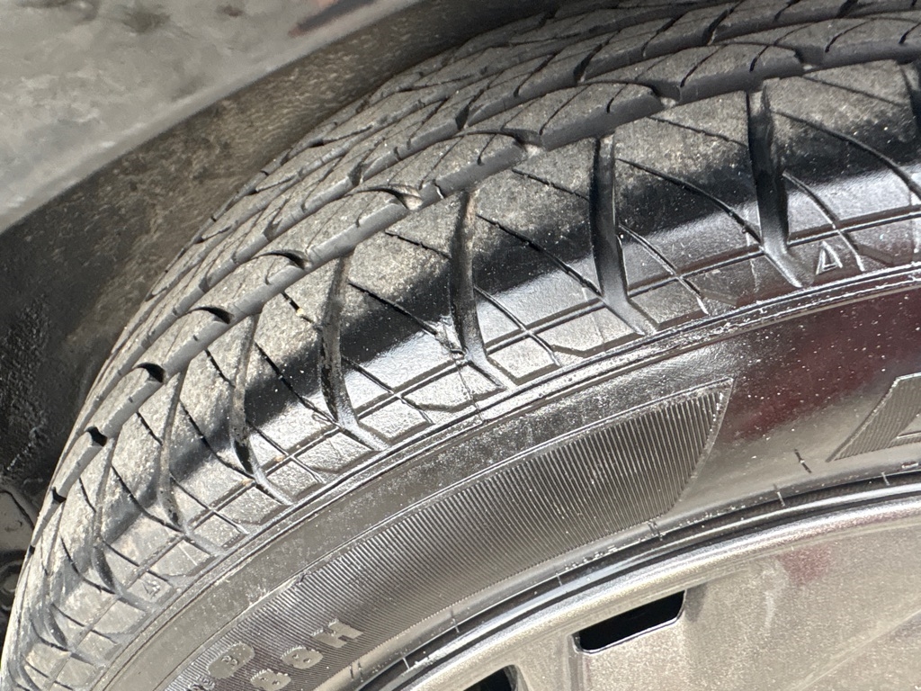 Nissan Versa Sedan SV CVT 2019