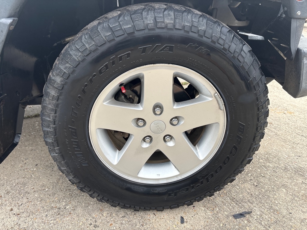 Jeep Wrangler 4WD 2dr Sport 2011