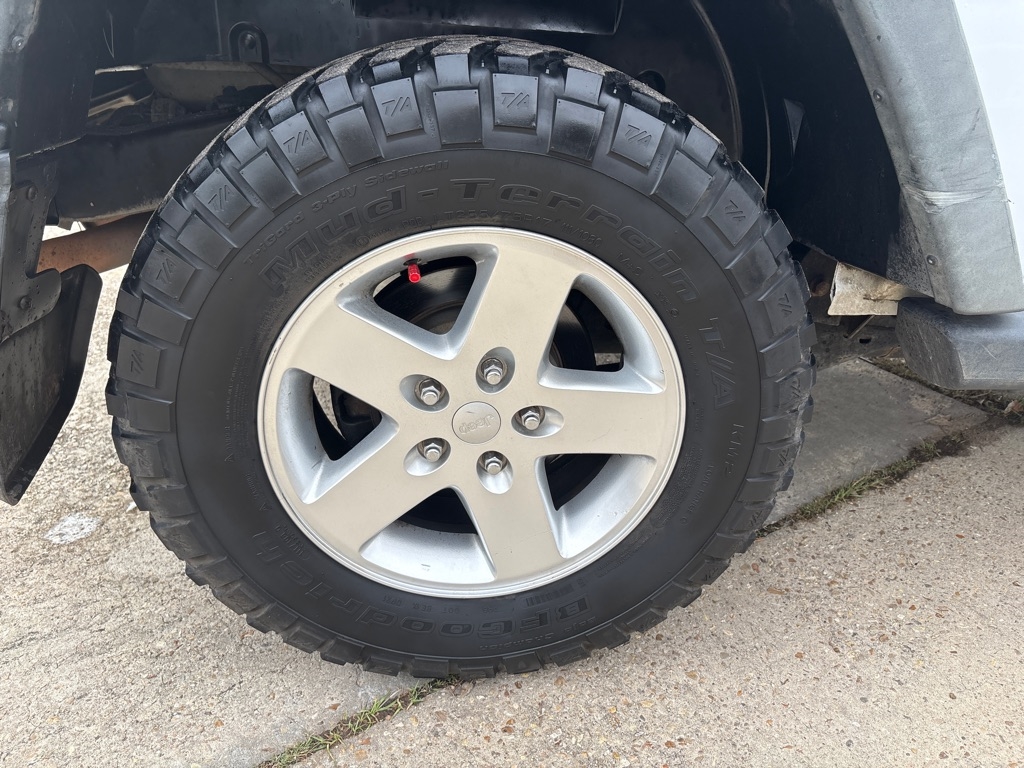 Jeep Wrangler 4WD 2dr Sport 2011