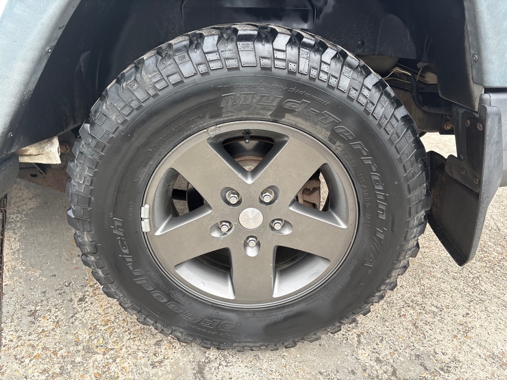 Jeep Wrangler 4WD 2dr Sport 2011