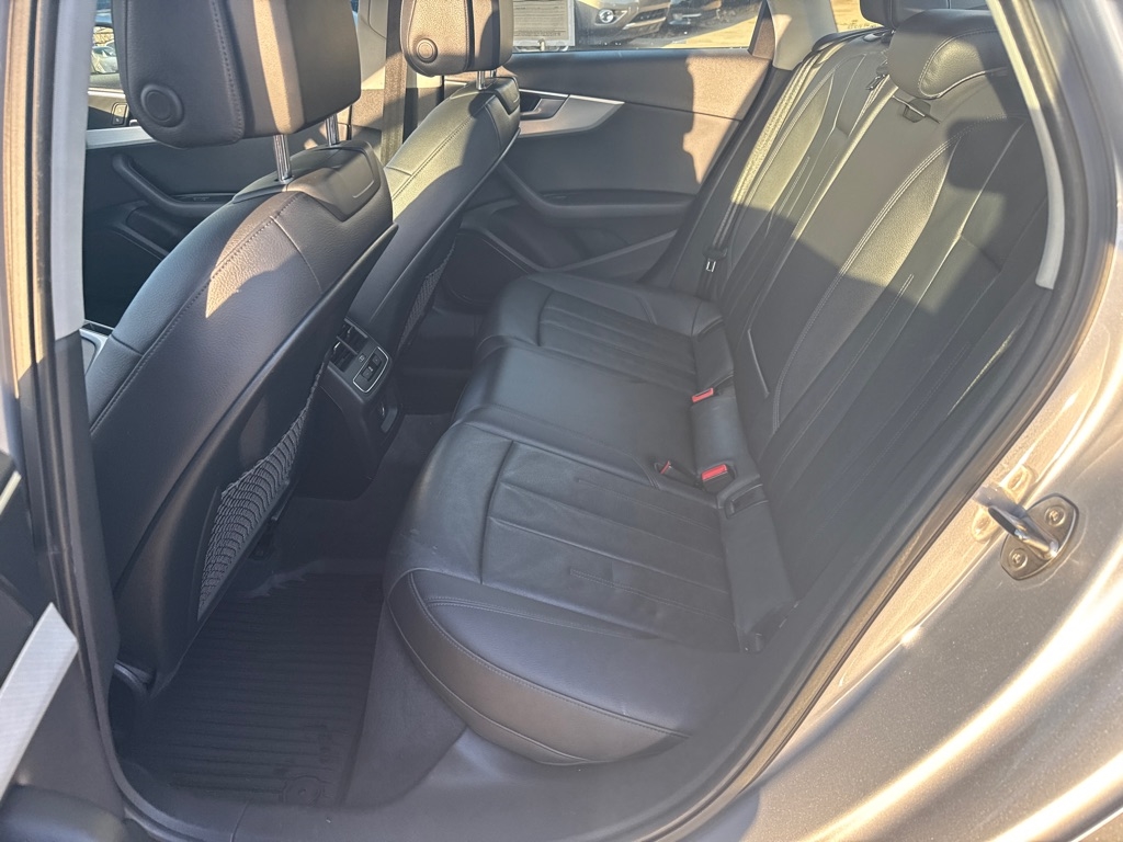 Audi A4 2.0 TFSI Auto Premium quattro AWD 2017