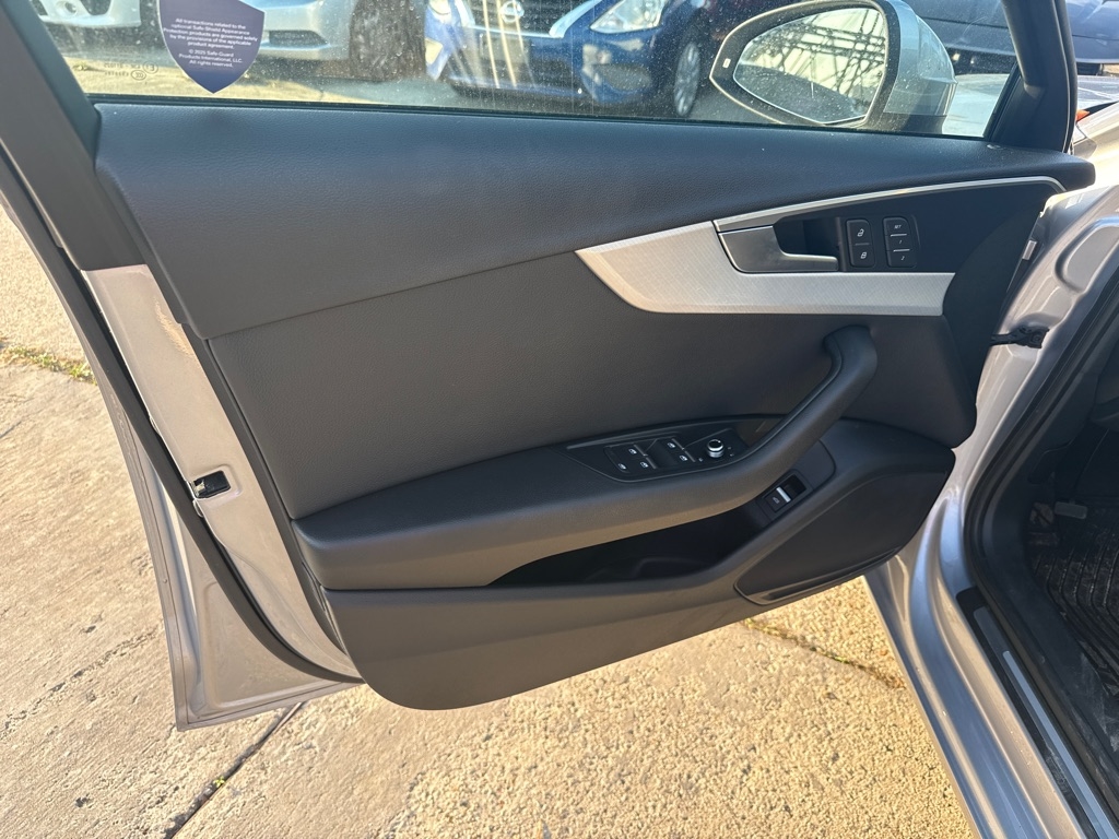 Audi A4 2.0 TFSI Auto Premium quattro AWD 2017