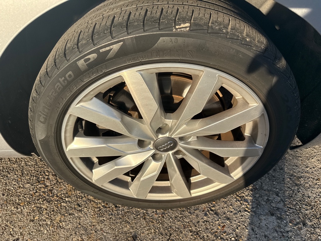 Audi A4 2.0 TFSI Auto Premium quattro AWD 2017