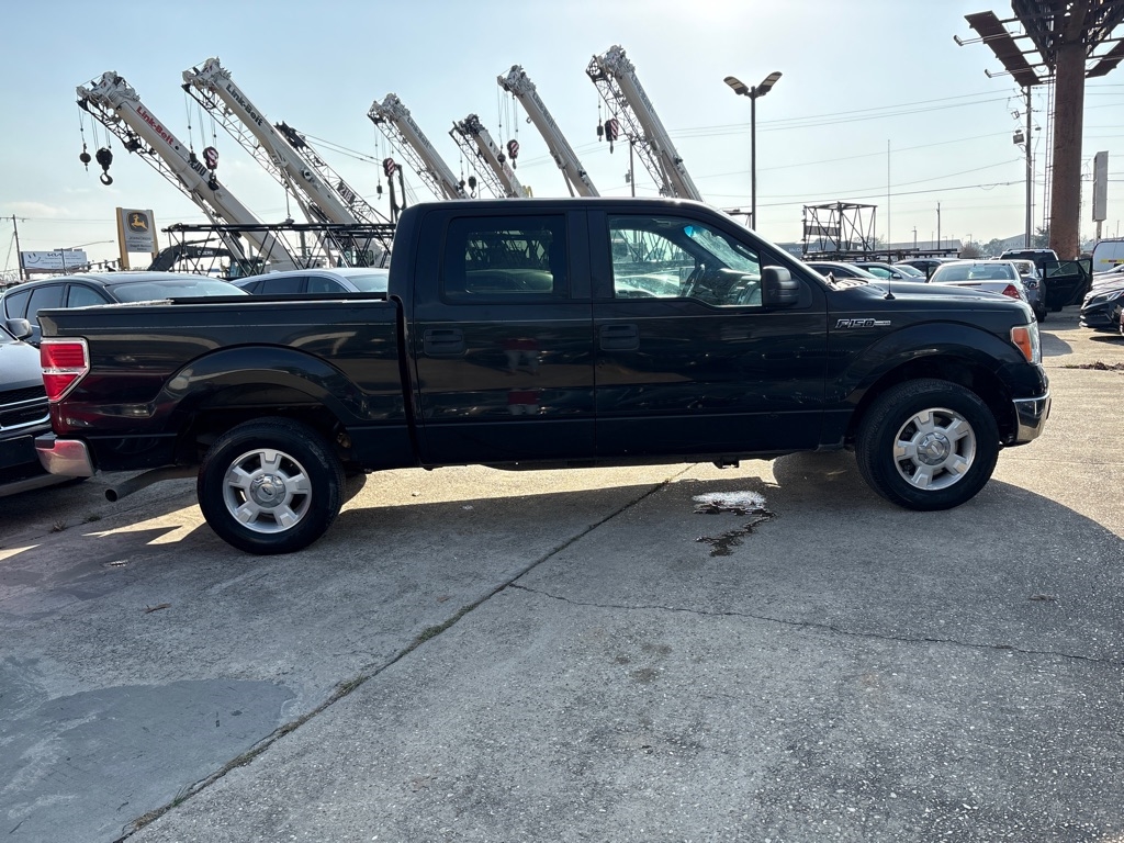 Ford F-150 2WD SuperCrew 145" XL 2011