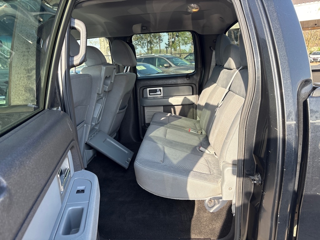 Ford F-150 2WD SuperCrew 145" XL 2011