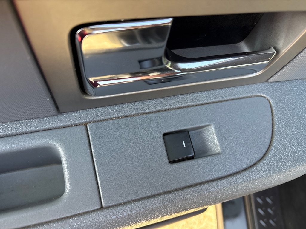 Ford F-150 2WD SuperCrew 145" XL 2011