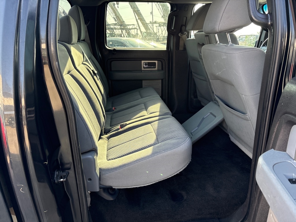 Ford F-150 2WD SuperCrew 145" XL 2011