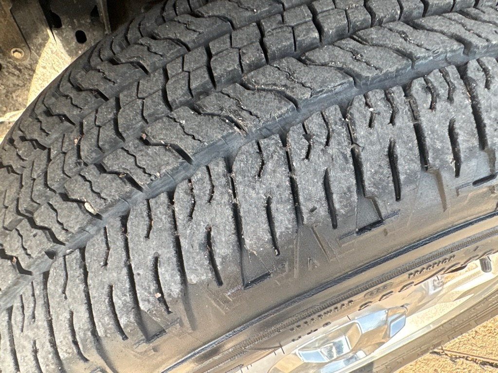 Ford F-150 2WD SuperCrew 145" XL 2011