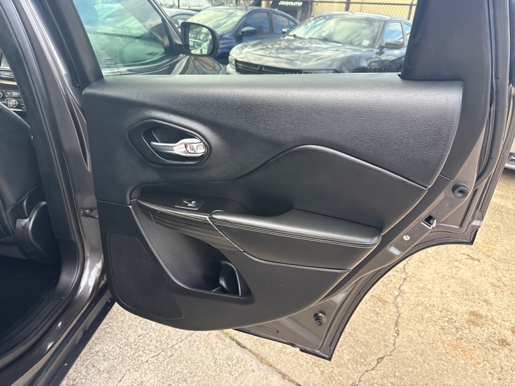 Jeep Cherokee FWD 4dr Limited 2014