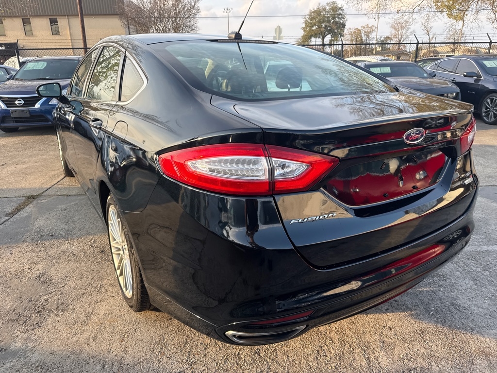 Ford Fusion 4dr Sdn SE FWD 2014