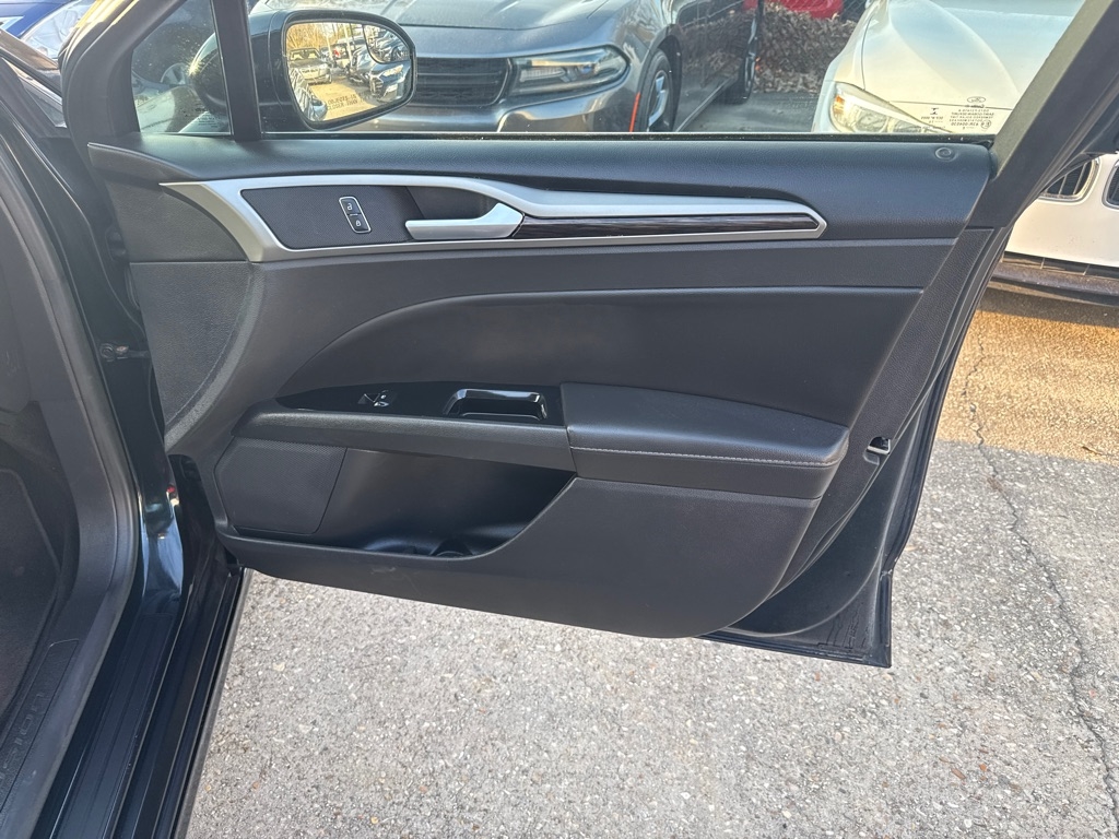 Ford Fusion 4dr Sdn SE FWD 2014