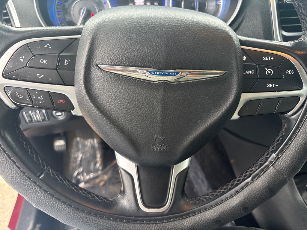 Chrysler 300 4dr Sdn Limited AWD 2015