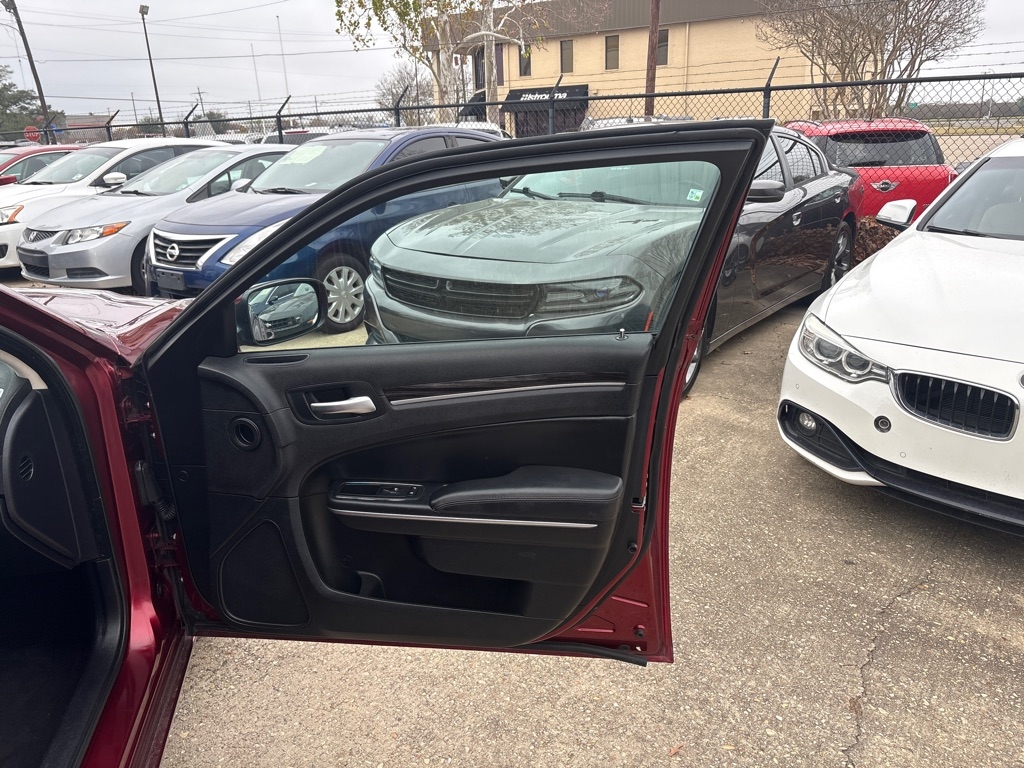 Chrysler 300 4dr Sdn Limited AWD 2015