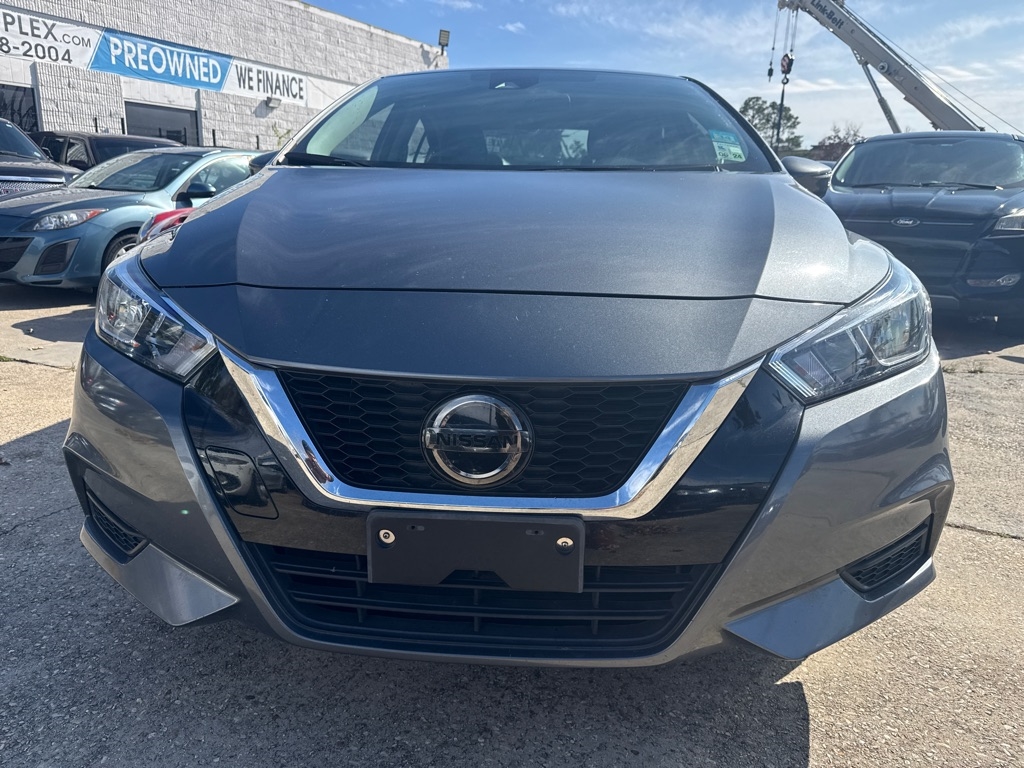Nissan Versa SV CVT 2020
