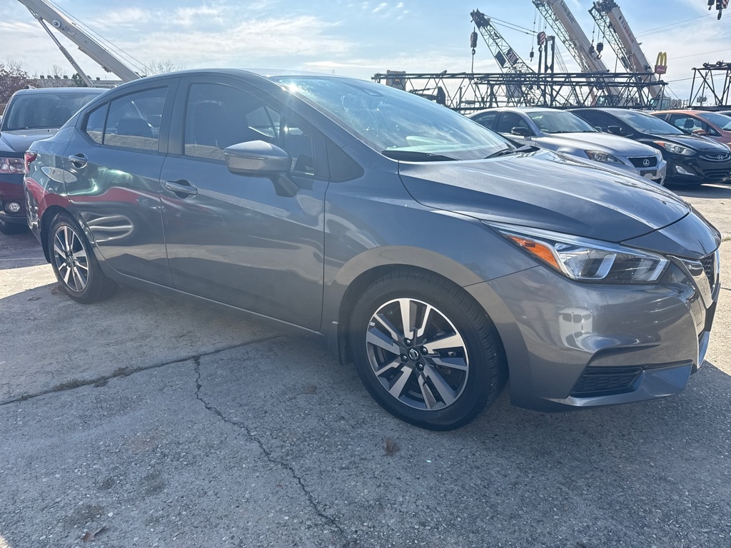 Nissan Versa SV CVT 2020