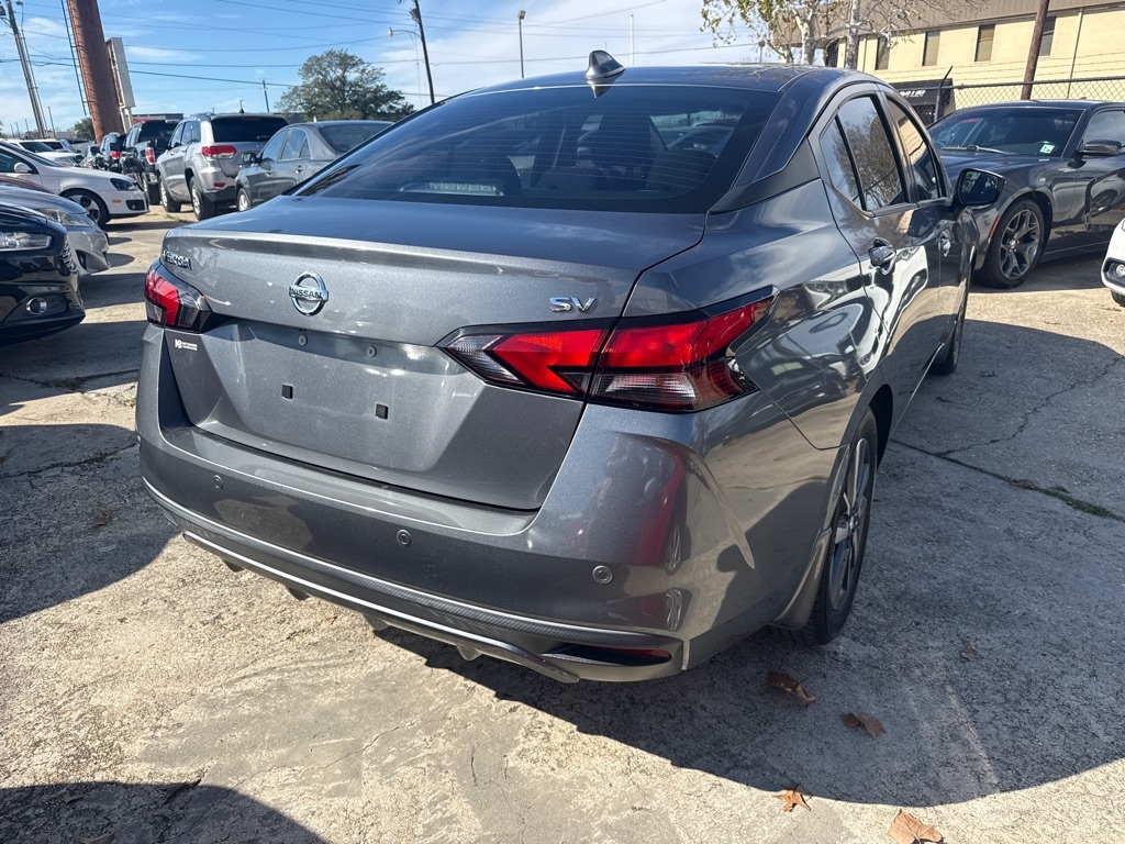 Nissan Versa SV CVT 2020