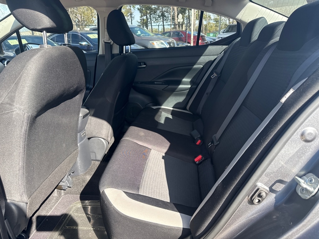 Nissan Versa SV CVT 2020