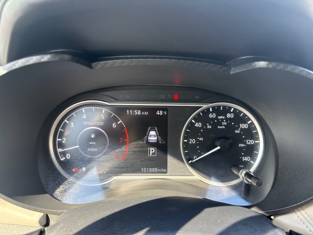 Nissan Versa SV CVT 2020